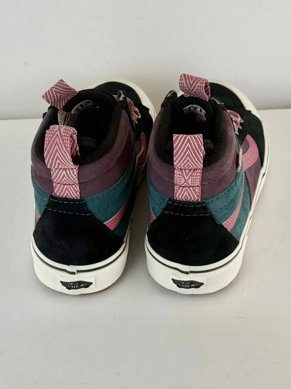 M8.5 W10 - VANS SK8-HI MTE 2 Waterproof Hiking Shoes - Black /Pink/White